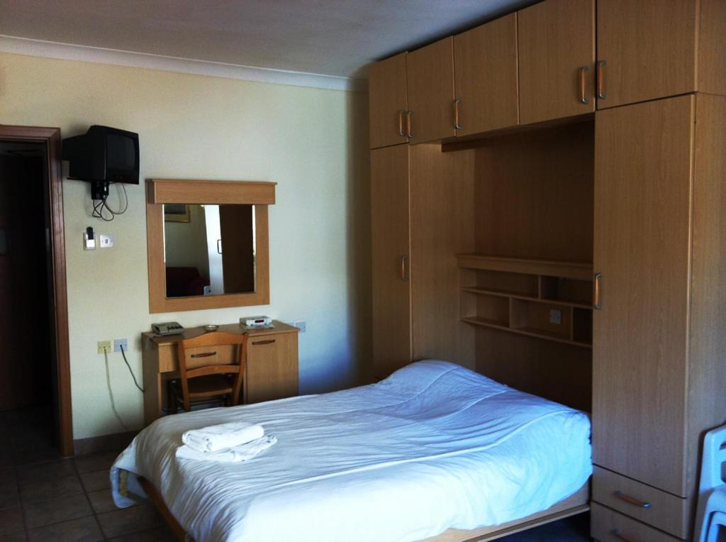 Clover Holiday Complex Qawra Phòng bức ảnh